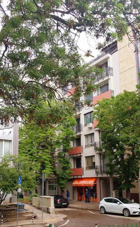 Bright And Newly Refurbished Apartment Near Center София Экстерьер фото