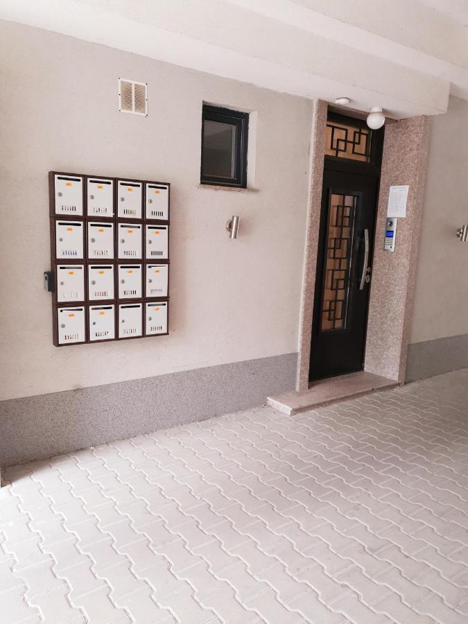 Bright And Newly Refurbished Apartment Near Center София Экстерьер фото
